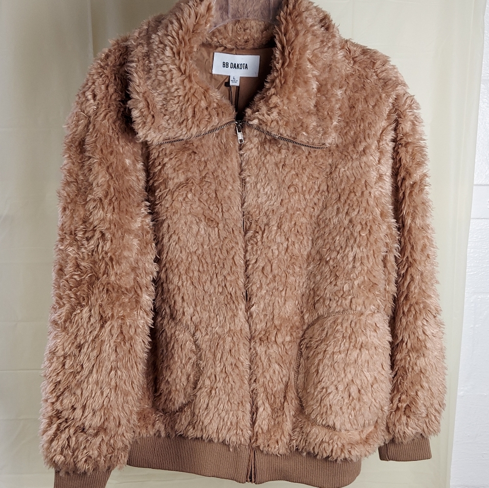 New BB Dakota Faux Fur Coat Size Large Women